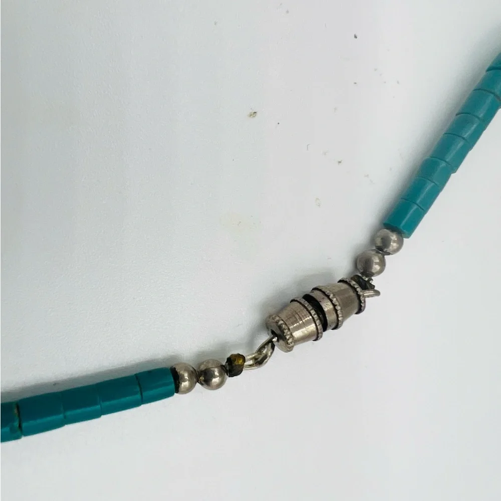 Turquoise and Shell Necklace - Picture 5 of 6